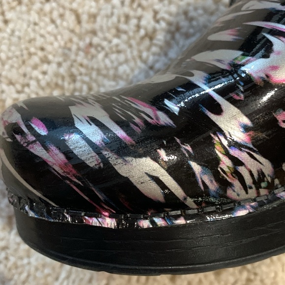 Dansko Clogs - Picture 4 of 7